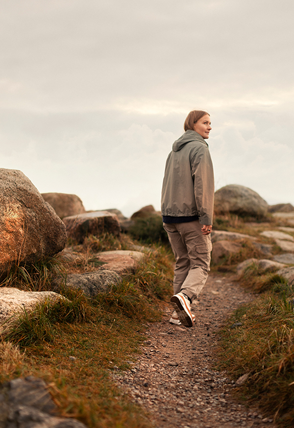 Venlalle paras tapa irtautua työstressistä on lähteä luontoon. ”Onneksi se on vahvasti läsnä ympärilläni joka päivä.” Kuva: Jouni Harala